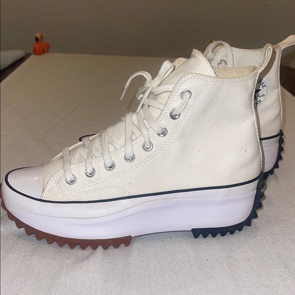 Converse Cream High-Top Sneakers SZ M-8.5 W-10 - Picture 3 of 13